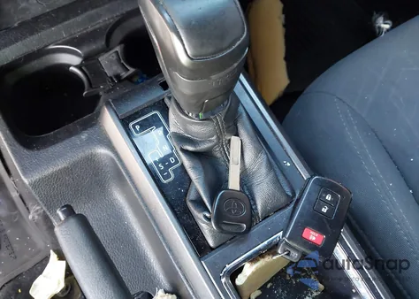 2017 Toyota Tacoma Trd Off Road из США, поврежденный, VIN 3TMCZ5AN3HM114948